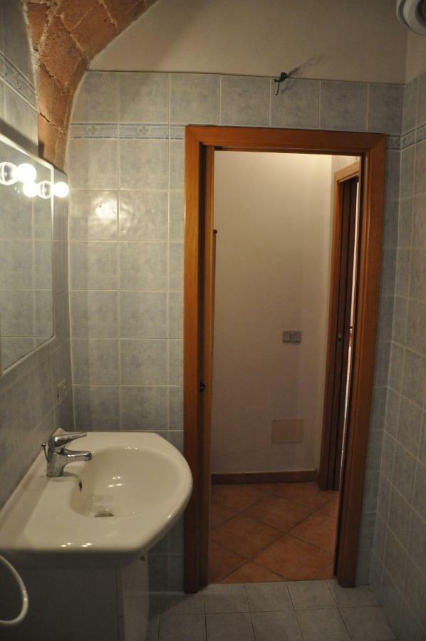 Appartamento Monolocale con piscina S.Martino Riparbella Esterno foto